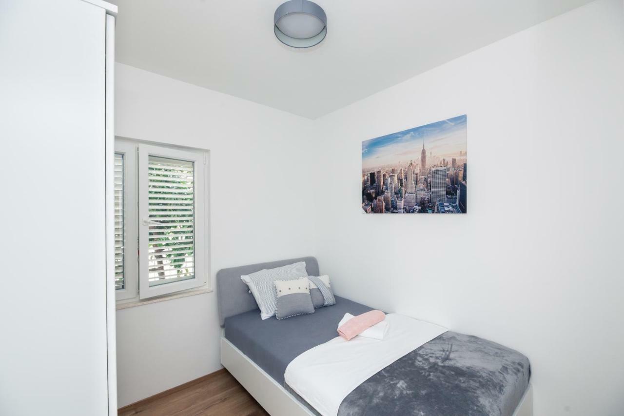 Luxury Apartment Angel Split Exteriör bild